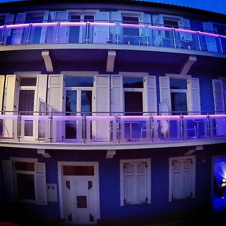 Mit Whirlpool Fuer 32 Per Crikvenica