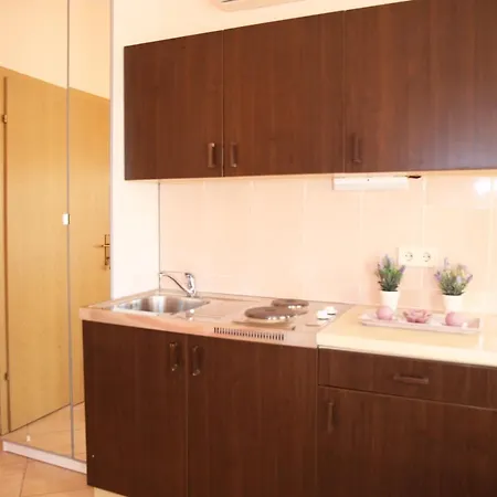 شقة Mit Whirlpool Fuer 32 Per *