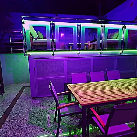 شقة Mit Whirlpool Fuer 32 Per تْسْغيكفانِتْسا