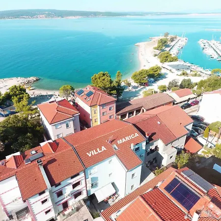 Apartment Mit Whirlpool Fuer 32 Per Crikvenica