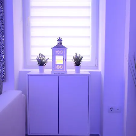 Mit Whirlpool Fuer 32 Per Apartment