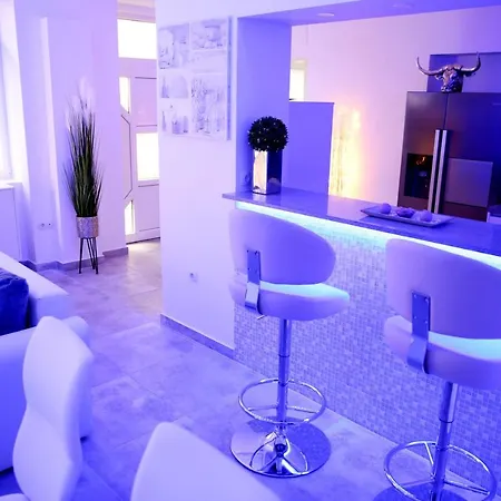 Mit Whirlpool Fuer 32 Per *