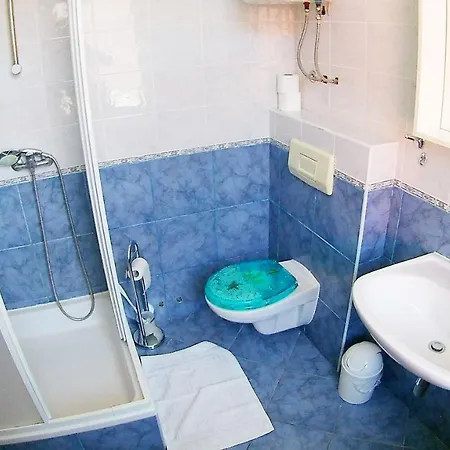 شقة Mit Whirlpool Fuer 32 Per *