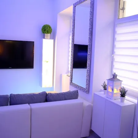 شقة Mit Whirlpool Fuer 32 Per *