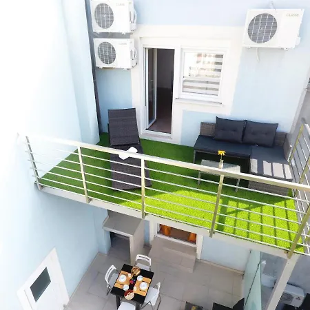 Apartment Mit Whirlpool Fuer 32 Per Crikvenica