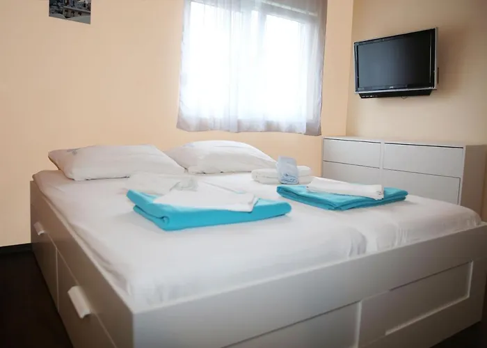 Mit Whirlpool Für 32 Per Apartment *