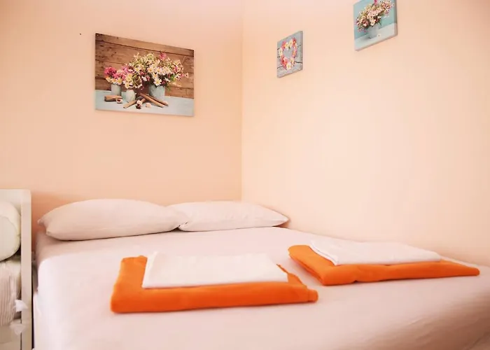 Apartment Mit Whirlpool Für 32 Per