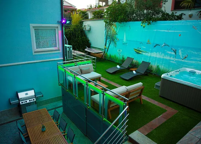 Mit Whirlpool Fuer 32 Per Crikvenica