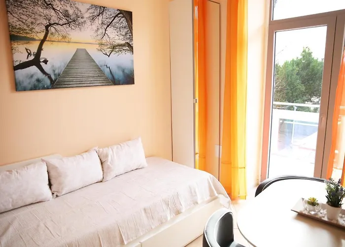 Mit Whirlpool Fuer 32 Per Apartament *