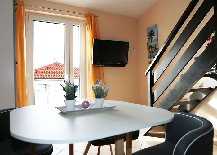 Apartament Mit Whirlpool Fuer 32 Per